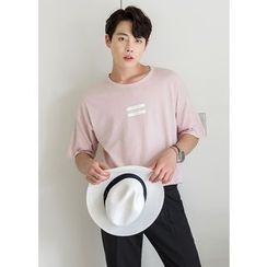 GERIO - Round-Neck Lettering T-Shirt GERIO - Round-Neck Lettering T-Shirt