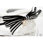 Fit-to-Kill - Star Pendant And Striation Hairhook -Black