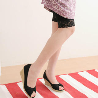 Lace-Trim Knee-Length Shorts