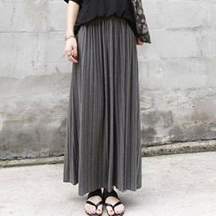 Jolly Club - Pleated Maxi Skirt Jolly Club - Pleated Maxi Skirt