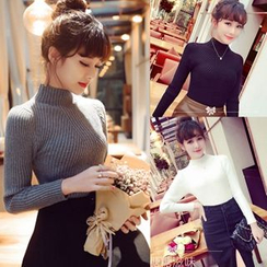 Be Bonita - Mock-Turtleneck Sweater Be Bonita - Mock-Turtleneck Sweater