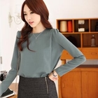 STYLEKELLY - Long Sleeve Keyhole Back Top