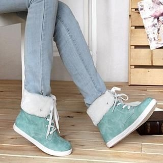 Fleece-Lined Lace-Up Boots Fleece-Lined Lace-Up Boots