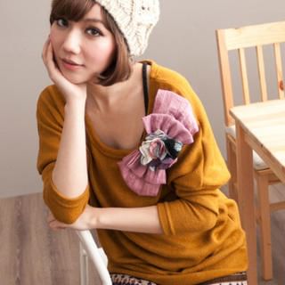 Corsage-Accent Knit Top Corsage-Accent Knit Top