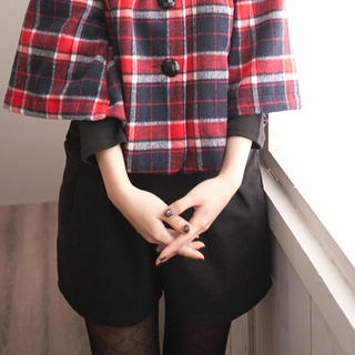 Buttoned-Yoke Pleated Culottes Buttoned-Yoke Pleated Culottes