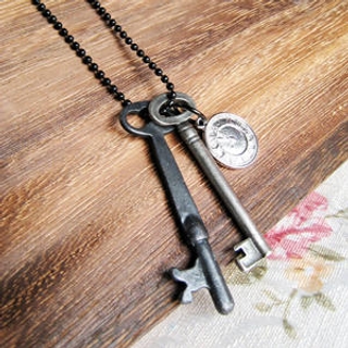 Simple Double Keys Necklace Simple Double Keys Necklace