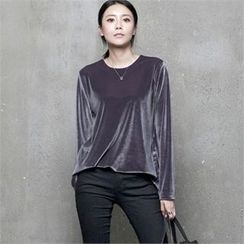 HALUMAYBE - Velvet Top HALUMAYBE - Velvet Top