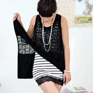 Lace-Hem Striped Tank Top Lace-Hem Striped Tank Top