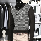 Purplow - V-Neck Patterned Top