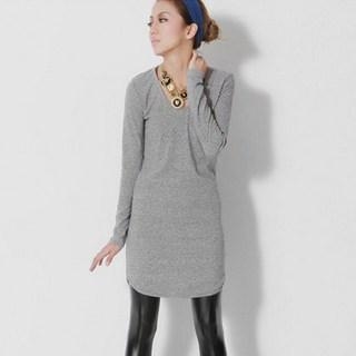 V-Neck Long Sleeve Long Tee V-Neck Long Sleeve Long Tee