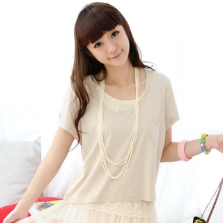 Pocket-Front Cropped Top (Brooch not Included)
