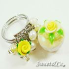 Sweet & Co. - Sweet Mini Yellow Glitter Cupcake Floral Ring