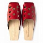Mizutori - HIBINOKODUE Design - Cutout Detail Wooden Sandals