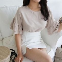 QNIGIRLS - Ruffle-Layered Sleeve Top QNIGIRLS - Ruffle-Layered Sleeve Top