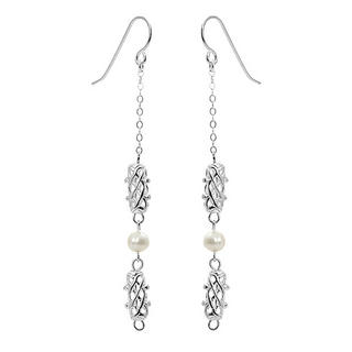 Silver fresh water pearls earrings