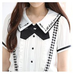 Sechuna - Contrast-Trim Embroidery Blouse Sechuna - Contrast-Trim Embroidery Blouse