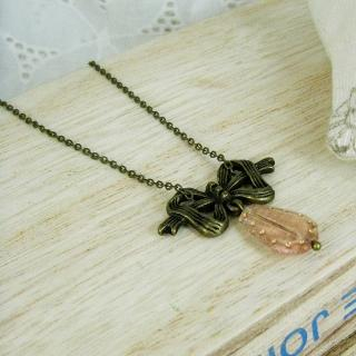 Vintage Ribbon Pink Necklace Vintage Ribbon Pink Necklace