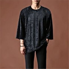 THE COVER - Elbow-Sleeve T-Shirt THE COVER - Elbow-Sleeve T-Shirt