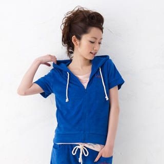 Short-Sleeve Embroidered Hoodie Short-Sleeve Embroidered Hoodie