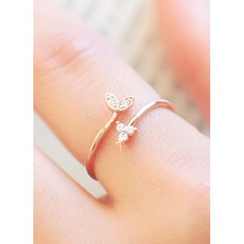 kitsch island - Adjustable Rhinestone Leaf Ring kitsch island - Adjustable Rhinestone Leaf Ring