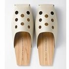 Mizutori - HIBINOKODUE Design - Cutout Detail Wooden Sandals