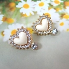 Angelove - Rhinestone Heart Earrings