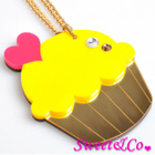 Sweet & Co. - Sweet&Co. XL Mirror Yellow Cupcake Gold Necklace