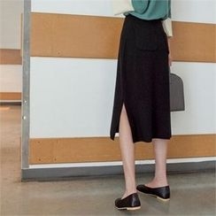Styleberry - Slit-Hem Midi Skirt Styleberry - Slit-Hem Midi Skirt