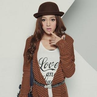 Cut Away Shoulder Print T-Shirt Cut Away Shoulder Print T-Shirt