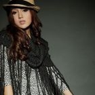PUFFY - Fringed Circle Scarf