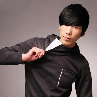 Asymmetric Zip Hooded Pullover