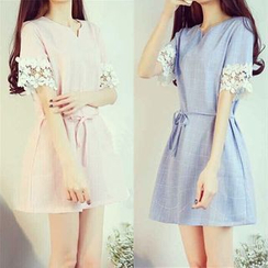 EFO - Notch-Neck Windowpane Dress EFO - Notch-Neck Windowpane Dress