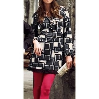 Lace Hem Geometric Print Dress