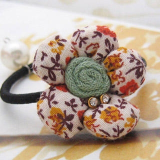 Little Flower With Pearl Hair Band -Red