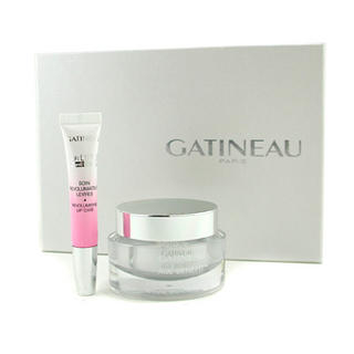Age Benefit Gift Set: Cream 50ml/1.6oz + Lip Care 10ml/0.33oz Age Benefit Gift Set: Cream 50ml/1.6oz + Lip Care 10ml/0.33oz