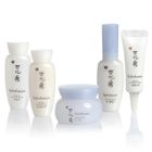 Sulwhasoo - Hydroaid Kit: Water 15ml + Fluid 15ml + Serum 8ml + Cream 5ml + UV Protect Cream 5ml