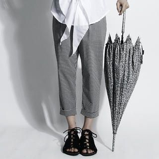 Cropped Pants (2 Designs) Cropped Pants (2 Designs)
