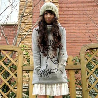 Giraffe Print Hooded Pullover Giraffe Print Hooded Pullover
