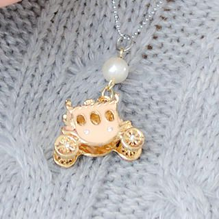 Rhinestone Carriage Necklace Rhinestone Carriage Necklace