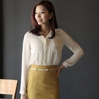 ode' - Dual-Pocket V-Neck Blouse