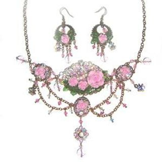 Unique romantic pink rose grand choker & earrings set Unique romantic pink rose grand choker & earrings set