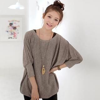 Set: Dolman Sleeve Knit Top + Long Necklace
