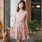 Stylementor - Floral Sleeveless Skater Dress