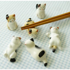 Cute Essentials - Set of 6: Cat Chopsticks Rest Cute Essentials - Set of 6: Cat Chopsticks Rest