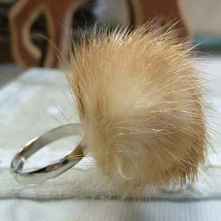 Little Faux-Fur Ring (Brown)
