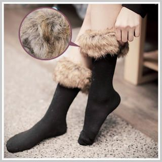 Faux-Fur Trim Socks Faux-Fur Trim Socks