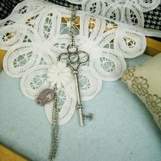 Romantic Silver Long Key Necklace Romantic Silver Long Key Necklace