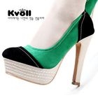 Kvoll - Stitched Panel Platform Pumps