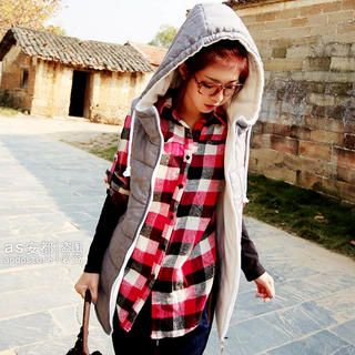 Zip-Back Hooded Padded Vest Zip-Back Hooded Padded Vest