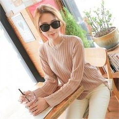 CHICFOX - Slit-Side Ribbed Top CHICFOX - Slit-Side Ribbed Top